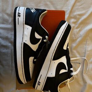 Nike Men's Black and White Air Force 1 Sneakers terror squad